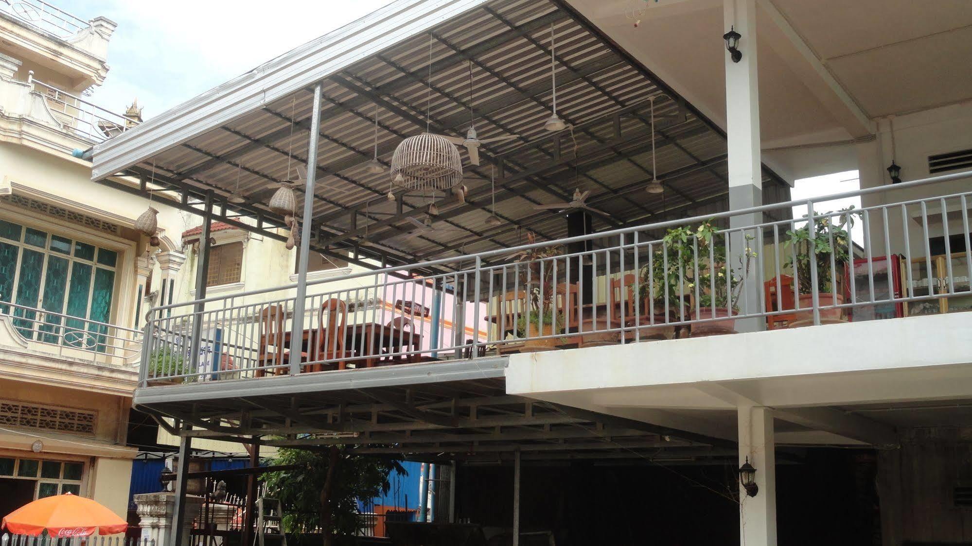 Green Park Village Guesthouse เสียมราฐ ภายนอก รูปภาพ